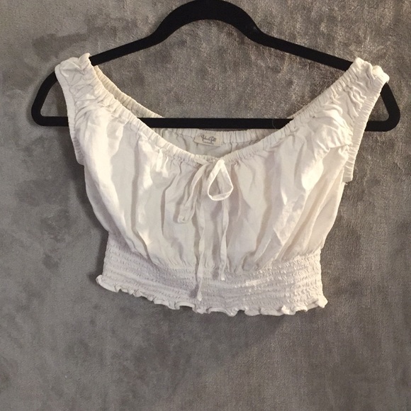 brandy melville peasant top